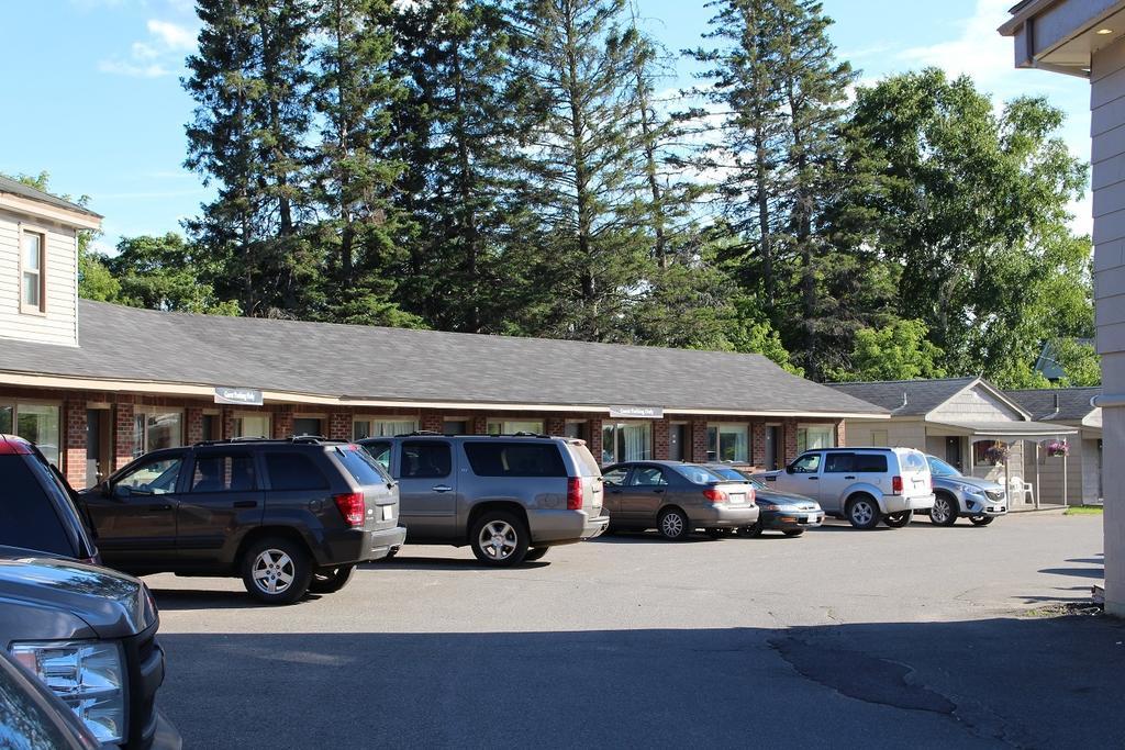 The Fort Nashwaak Motel Fredericton Exterior photo